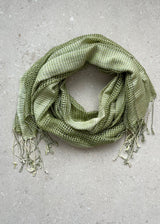 THIS CHARMING SCARVE